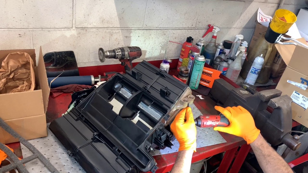 2008 Jeep Grand Cherokee Evaporator and heater core replacement series