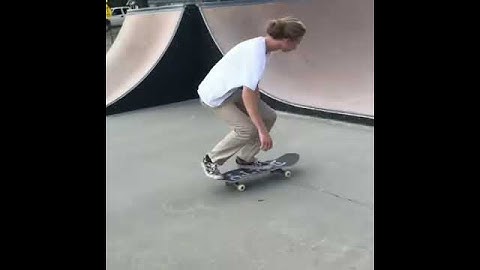 Pop shove it to nose manual 👃