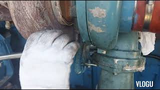 16V2000G85 MTU engine,removing A2cylinder head for check cam follower and piston condition