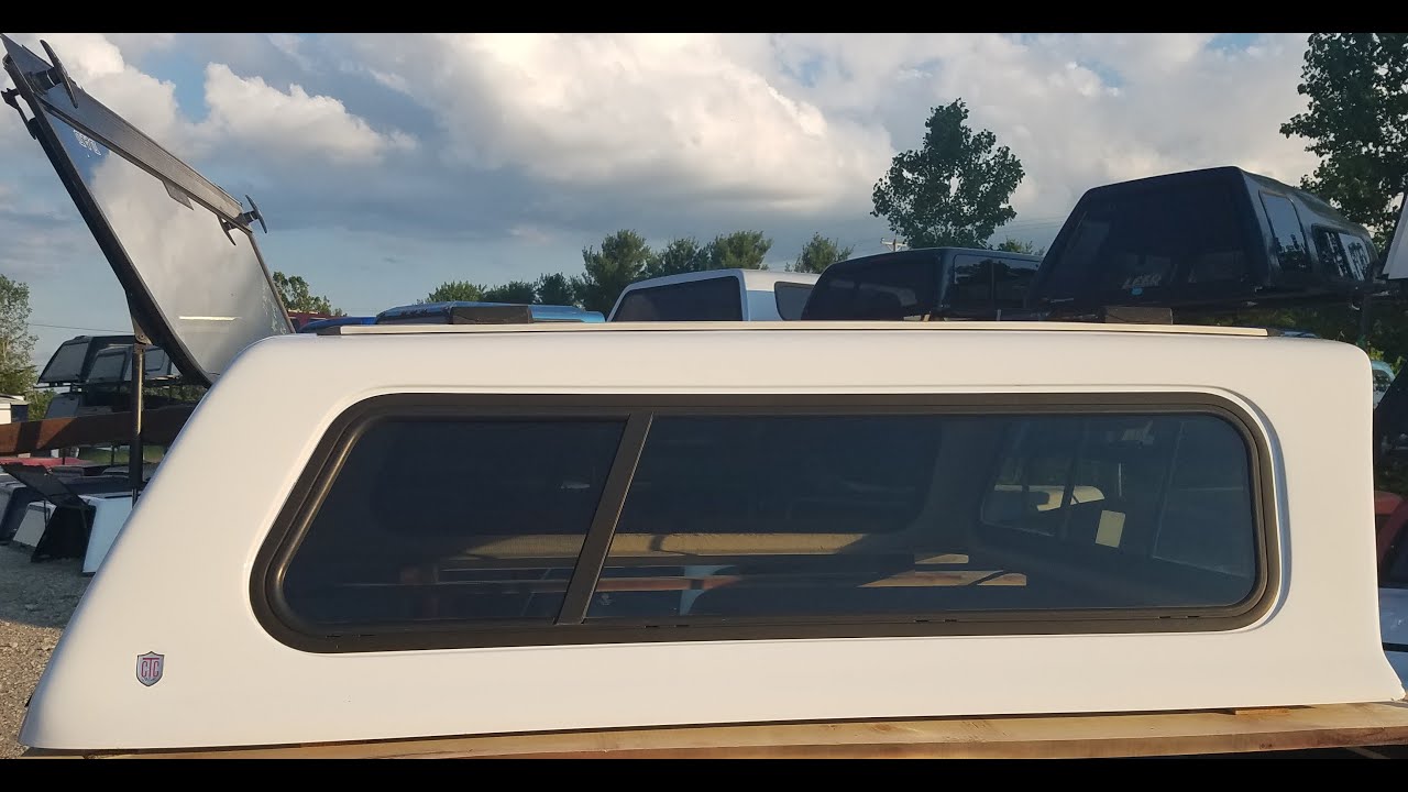 Used fiberglass Century truck cap fits 0406 Toyota Tundra double cab 6