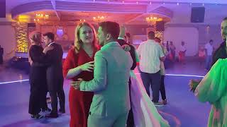 Sümeyye Yilmaz & Hasan Büyüğün Düğünü Dans Vi̇deosu