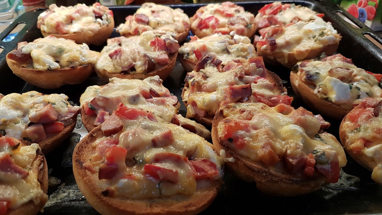 Zwykłe Zapiekanki :) szybko,pysznie i niedrogo