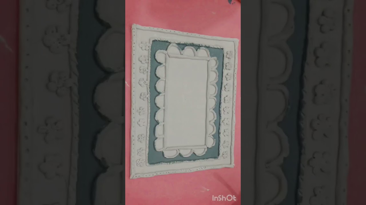 trying lippan art for the first time.Mirror broken😭