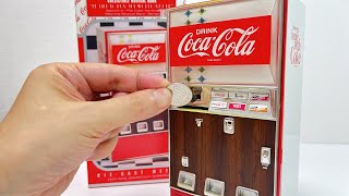 コカコーラ 自動販売機型 ミュージック貯金箱 木目 楽天市場】コカコーラ 自動販売機 貯金箱 cocacola ベンディング