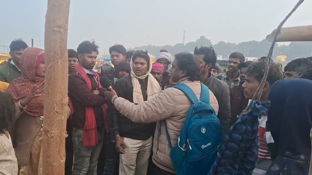 Mahakum.\nBh mein bahut , hai samasya dukaan kaan lagne ki nahin , they rahe hain yahan ki pol