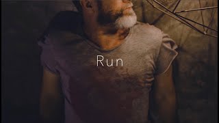 Glen Alfred  -  Run  (Official Lyric Video)