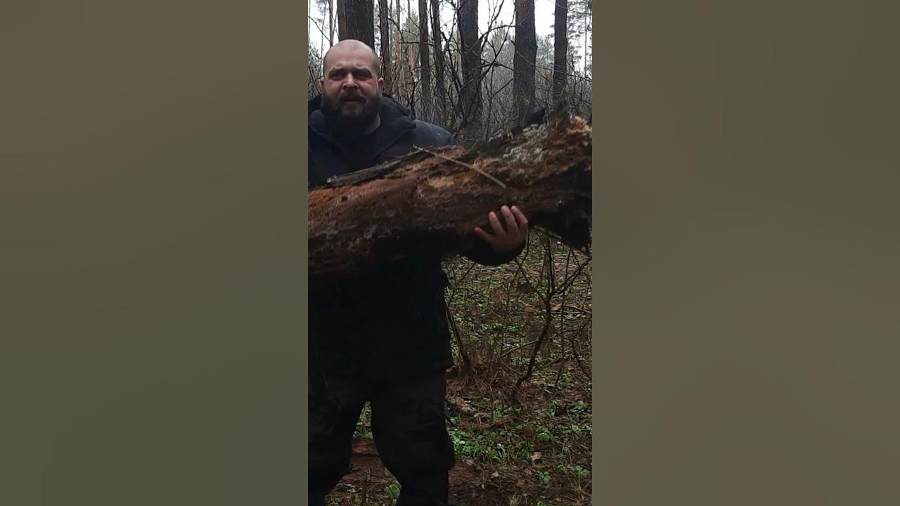 Старый ну че ты выживалово. Выживалово кратос. Старый ну че ты выживалово. Старый ну че ты выживалово. Мем выживалов.