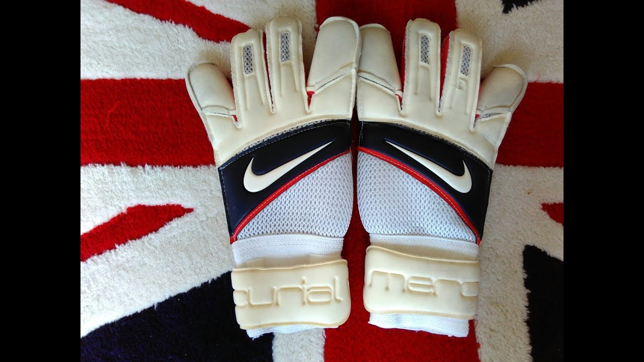 nike mercurial grip 3