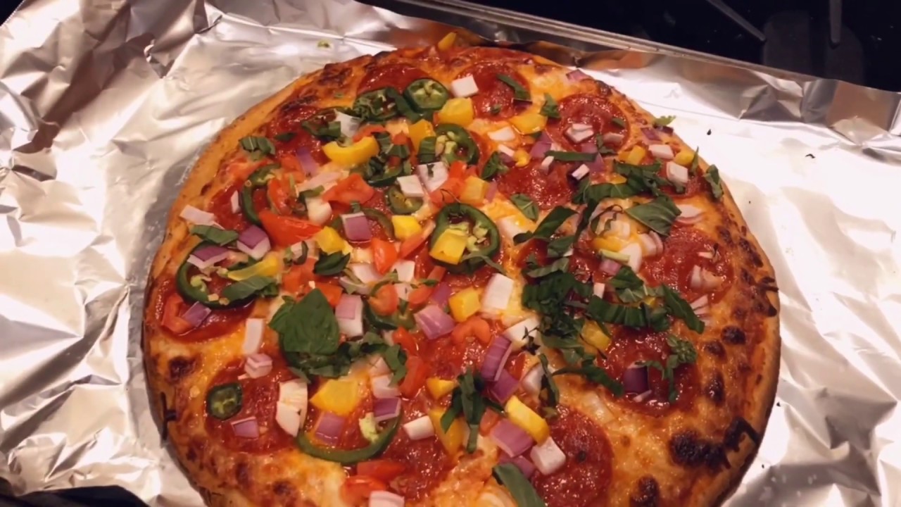 Pepperoni pizza 🍕 with veggies 🍅 🌶 YouTube