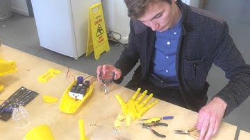 Assembling the INMoov robot for the InMoov Robots for Good project!