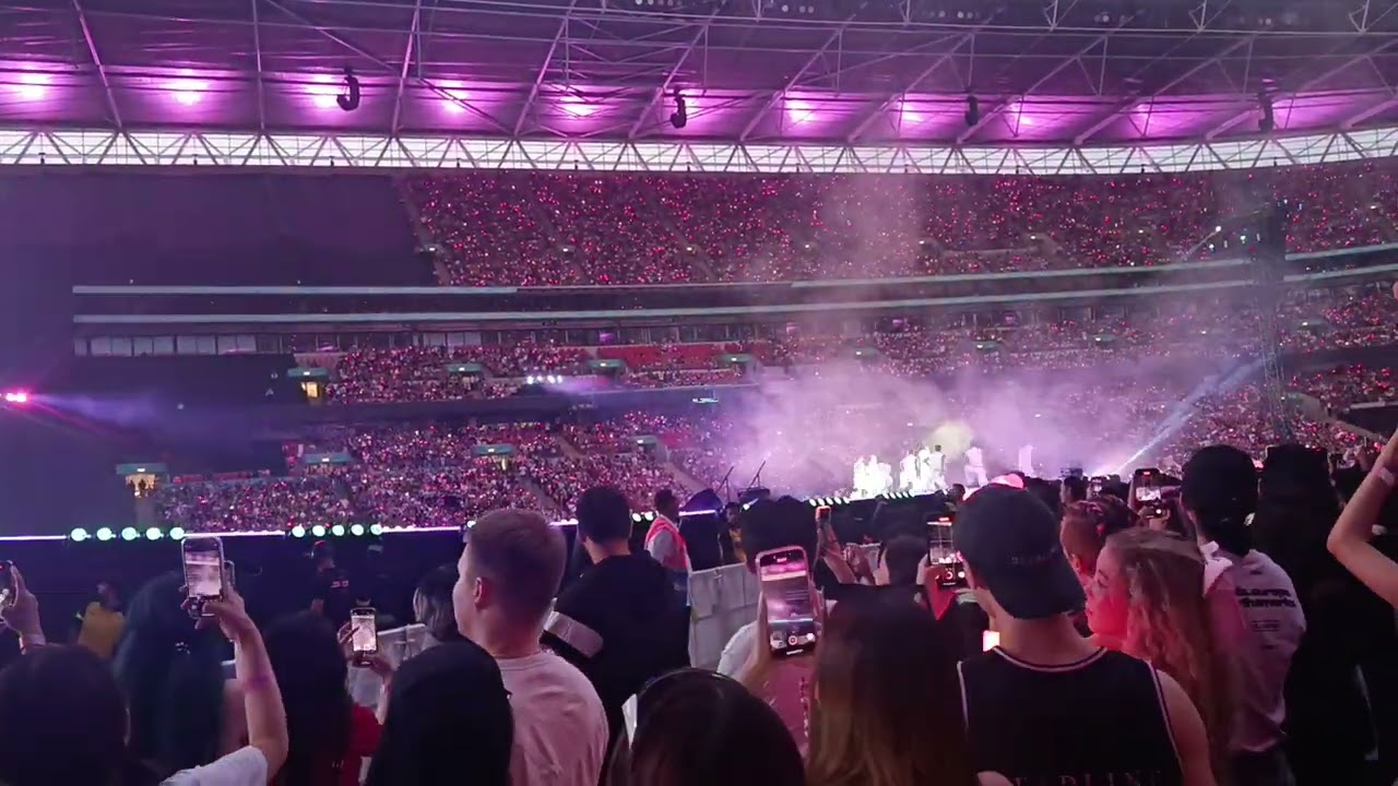 Jisoo Solo - Earthquake+Your Love (London 15-08-2025)