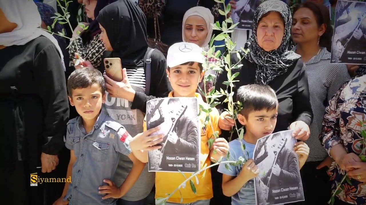 مراسم تشيع جثمان الفنان جوان حسن بحلب عفرين