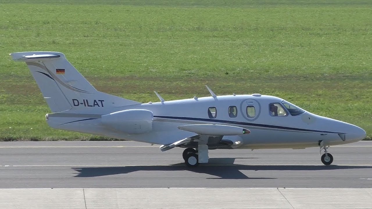 Eclipse 550 takeoff at Graz Airport | D-ILAT