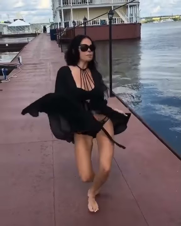 Men Katyani dachada sikdim