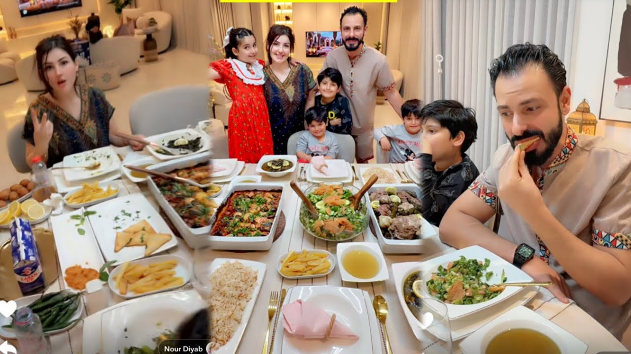 عصام ونور افطارنا اليوم بيشهي 😍 نور ماعاد تقدر تتحمل بطني طق😱 الاكل طلع خرافي 😋 