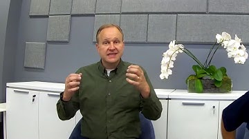 DEMO: Smooth Tracking and Conversation Mode come to Poly Studio USB video bar