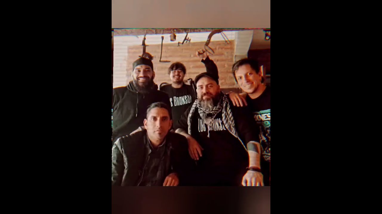 Los Bronson Rock  en 10  min y pico.Mix de varios reci , fotos ,notas 