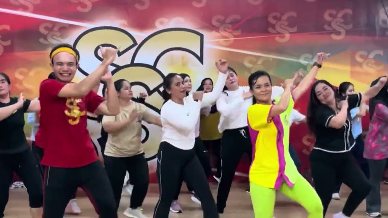 PANCA BORNEO - PUT YOUR HANDS UP | ZUMBA | CHOREO BY ROBI MODJO | ZUMBA AT SOFIE STUDIO CENTER