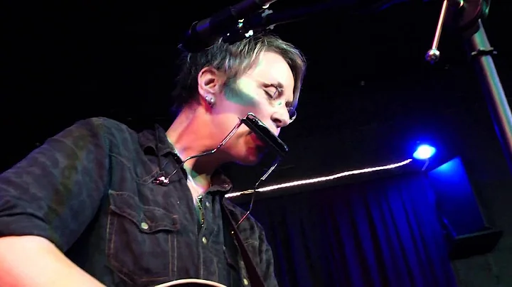 The Extended Play Sessions with Mary Gauthier