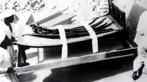 Qual foi o primeiro livro que Agatha Christie escreveu?