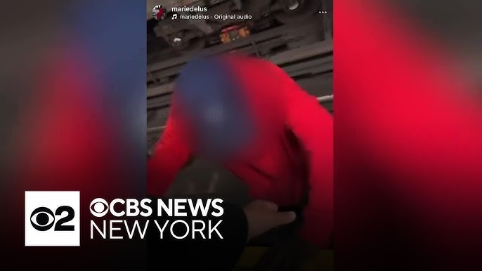 New Yorkers Rescue Man Who Fell On Subway Tracks In Lower Manhattan