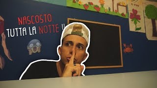 HO PASSATO la NOTTE a SCUOLA ed è stato FANTASTICO ! | Dormire in una scuola CHALLENGE