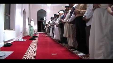 الشيخ حسن المغربى صلاة التراويح فى بريطانيا 2011 من سورة هود 5