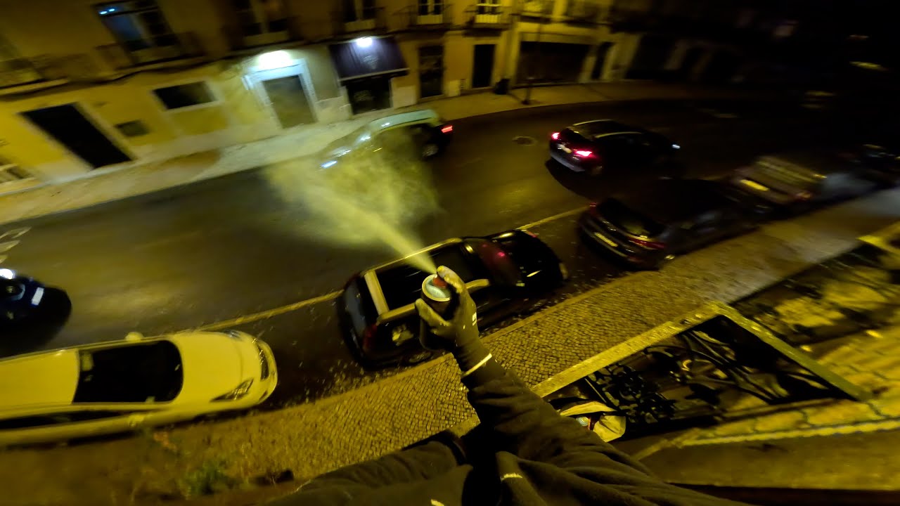 Night Climbing Graffiti Mission 6 in Europe