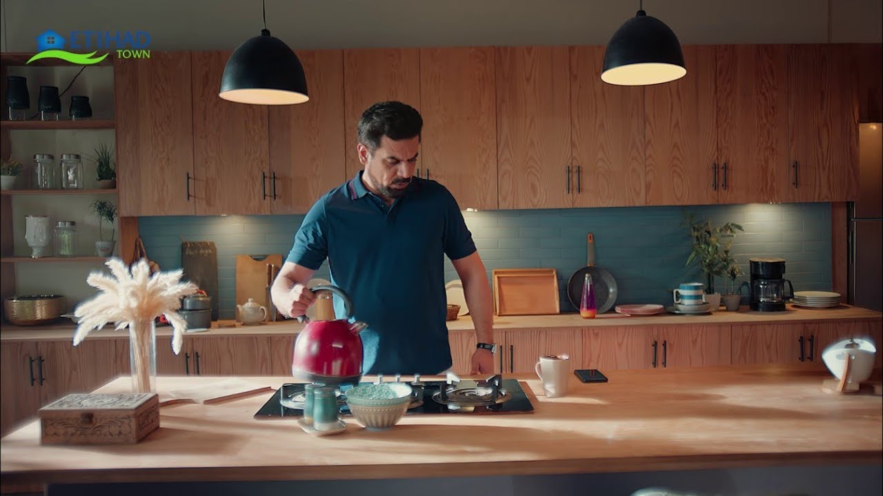 Etihad Town presents the Future Commercial Hub of Lahore at Pine Avenue 