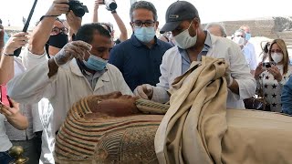 Egitto, aperti dopo 2500 anni due sarcofagi: ecco cosa hanno trovato gli archeologi Egitto, aperti dopo 2500 anni due sarcofagi: ecco cosa hanno trovato gli archeologi