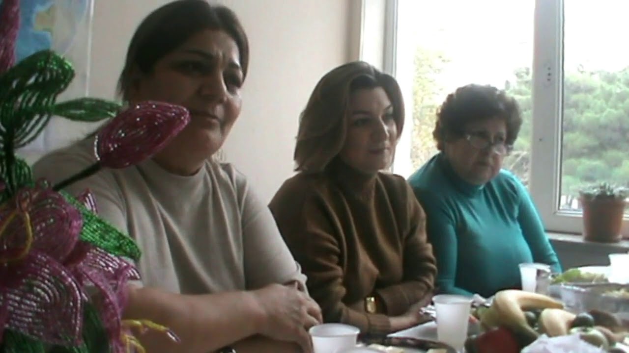 Texnologiyadan süfrə mədəniyyətinin nümayişi(249 N məktəb  3d)