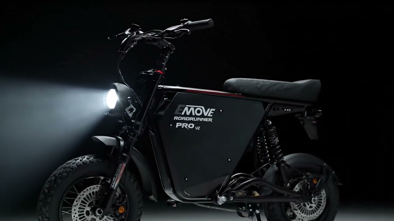 Buy EMOVE RoadRunner Pro Seated Electric Scooter at VoroMotors