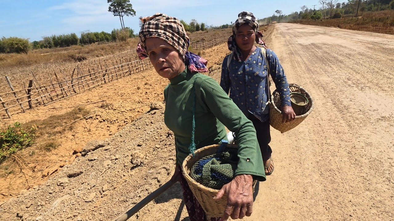 #เที่ยวลาว#บรรยากาศการเดินทาง แบ่งปันของกินเสื้อผ้า เส้นทางเมืองไชบัวทองลัดมาเมืองวีละบุรี#สปปลาว 