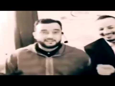 ابو سماعات طاحت ليه سماعة فمحاضرة و تلف ههههه