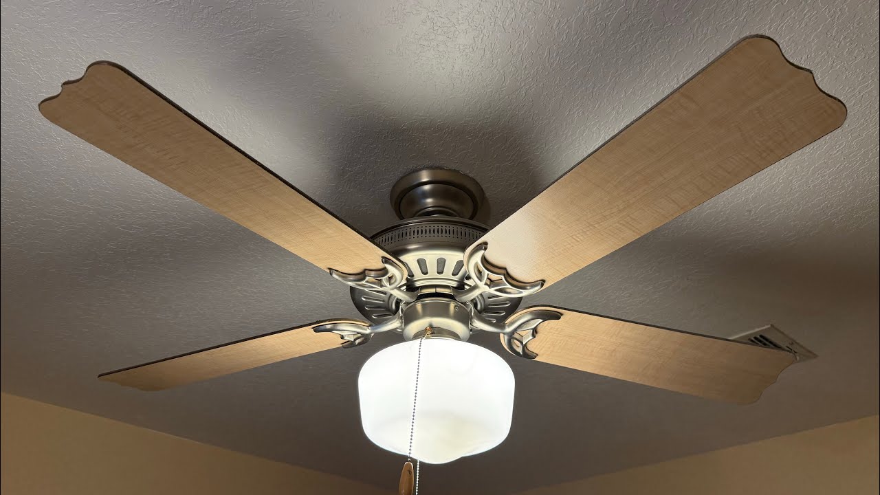 Потолочный вентилятор Hunter Leighton 52 дюйма, матовый никель