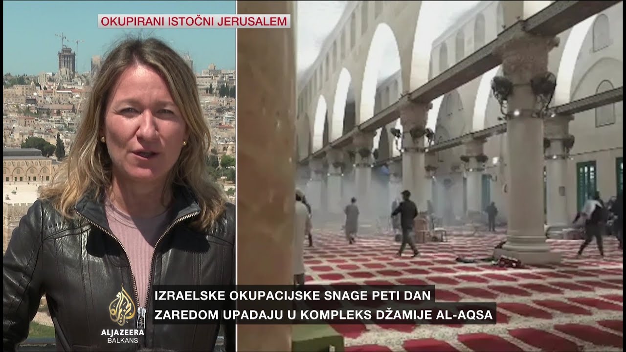 أطلقت القوات الإسرائيلية الغاز المسيل للدموع والرصاص المطاطي على المصلين في المسجد الأقصى