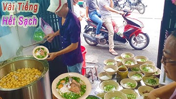Bún Mọc Sườn Heo Út Tịch hơn 20 năm hút khách bởi nước lèo cực ngon