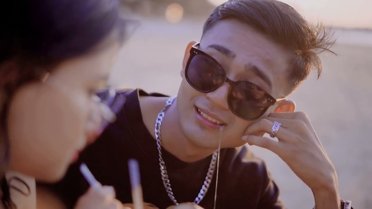 Khite(ခိုက်) MINSITHU&KFLASH adlı videoyu YouTube'da izle Khite(ခိုက်) MINSITHU&KFLASH adlı videoyu YouTube'da izle