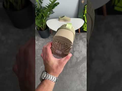 Женские зимние ботинки UGG Tazz II хаки, видео 1