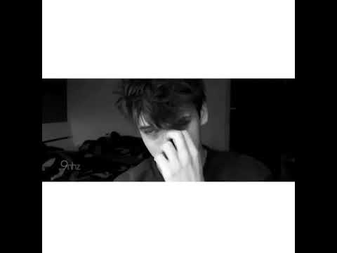 صارت ماترهم الضحكه ونا الفرحة بعيده عليه