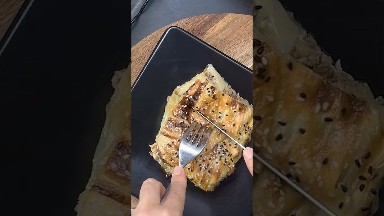 Yufka Yok, Hamur Yok! Bu Tarif Olay! Lahana Böreği Şaşırtıyor!🥬✨#shorts #pratiktarifler #food Yufka Yok, Hamur Yok! Bu Tarif Olay! Lahana Böreği Şaşırtıyor!🥬✨#shorts #pratiktarifler #food