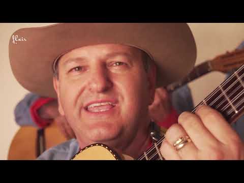 K*o様 ブラジル　サンパウロ製　DE CASTRO カバキーニョ Cavaqu Cavaquinho: The Brazilian Guitar Version 🇧🇷 - YouTube