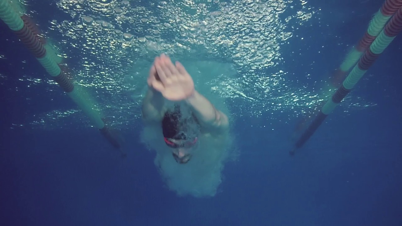 Плавание. Брасс, кроль, баттерфляй, развороты. Подводная съемка. - YouTube