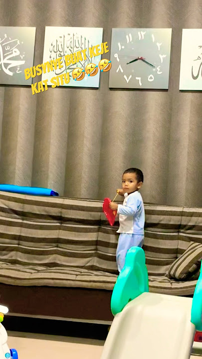 Busynye Buat Keje Sorang-Sorang Kat Situ! 🤣🤣🤣 #shorts #cute