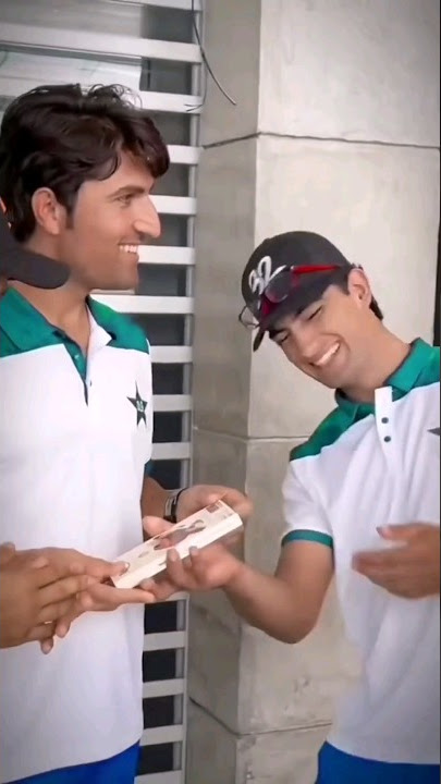 naseem shah🔥and shadab having fun🔥on waseem jnr birthday celebration #naseemshah #shadabkhan #shorts