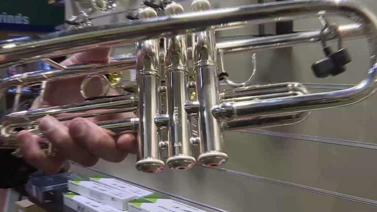 Ending Instruments High-end instruments stolen from music store - YouTube
