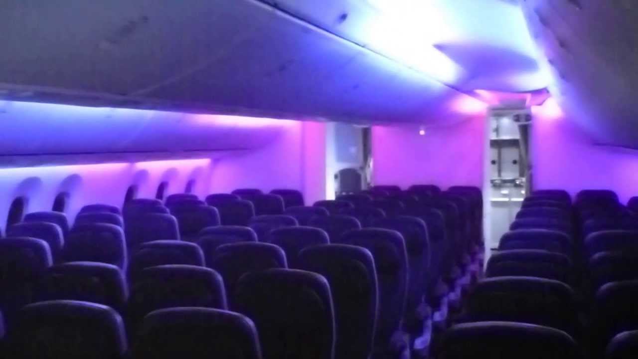 Thomson 787 Dreamliner Cool Cabin Lighting The Tui Wave