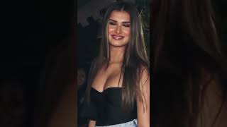 Tara Sutaria Expression