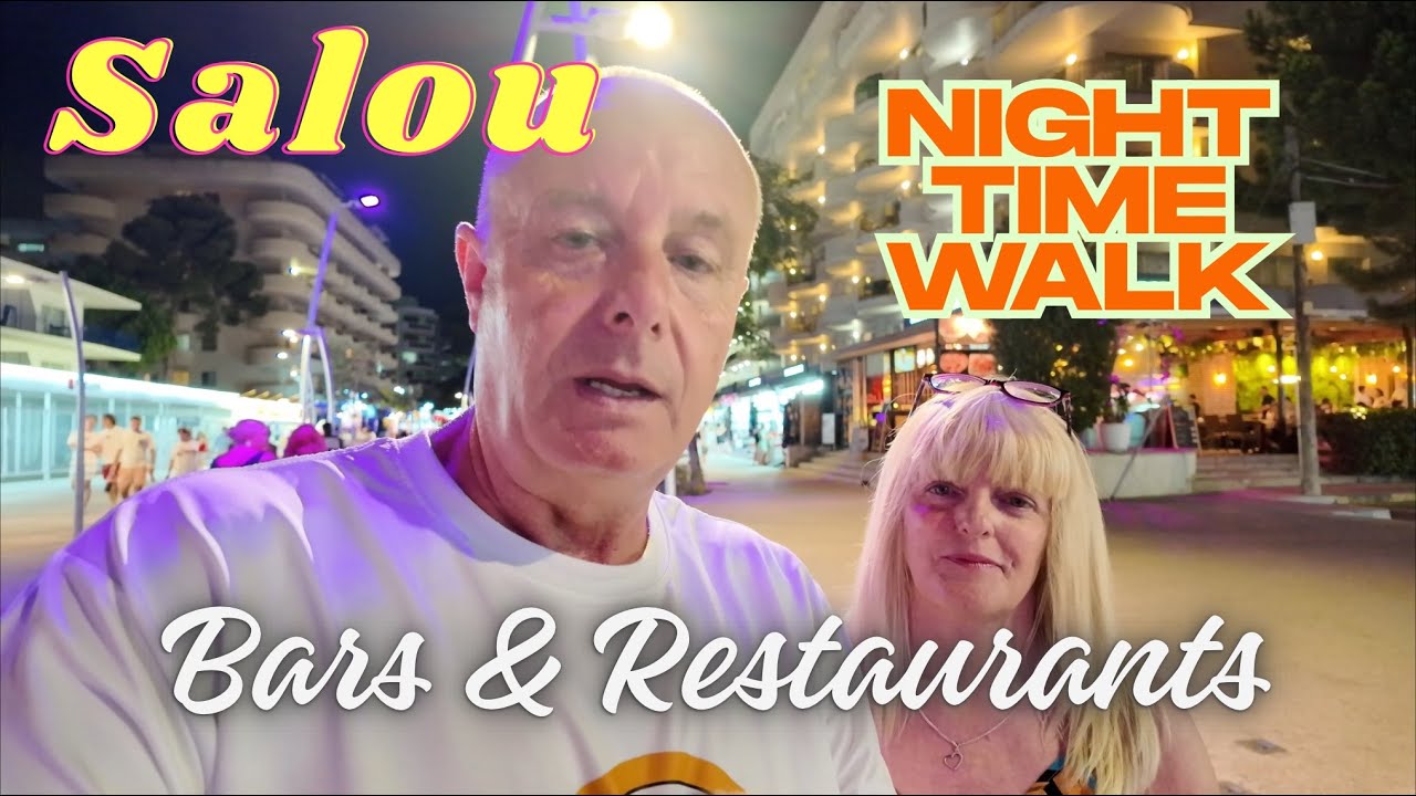 Late night walk around the bars and restaurants of Salou