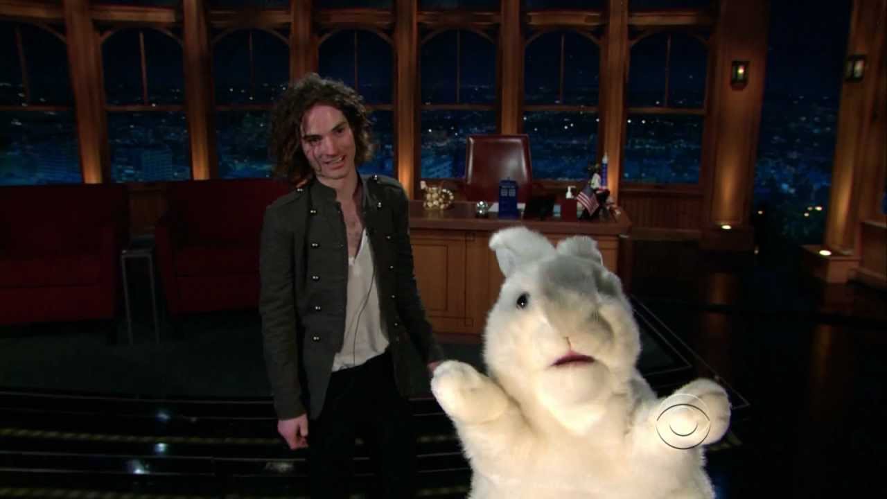 Craig Ferguson - English Musician Does Double Cold Opens